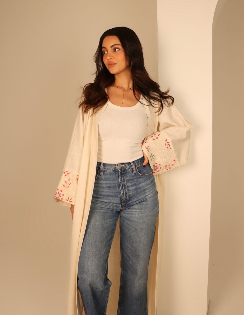 Jenin Abaya — Off White